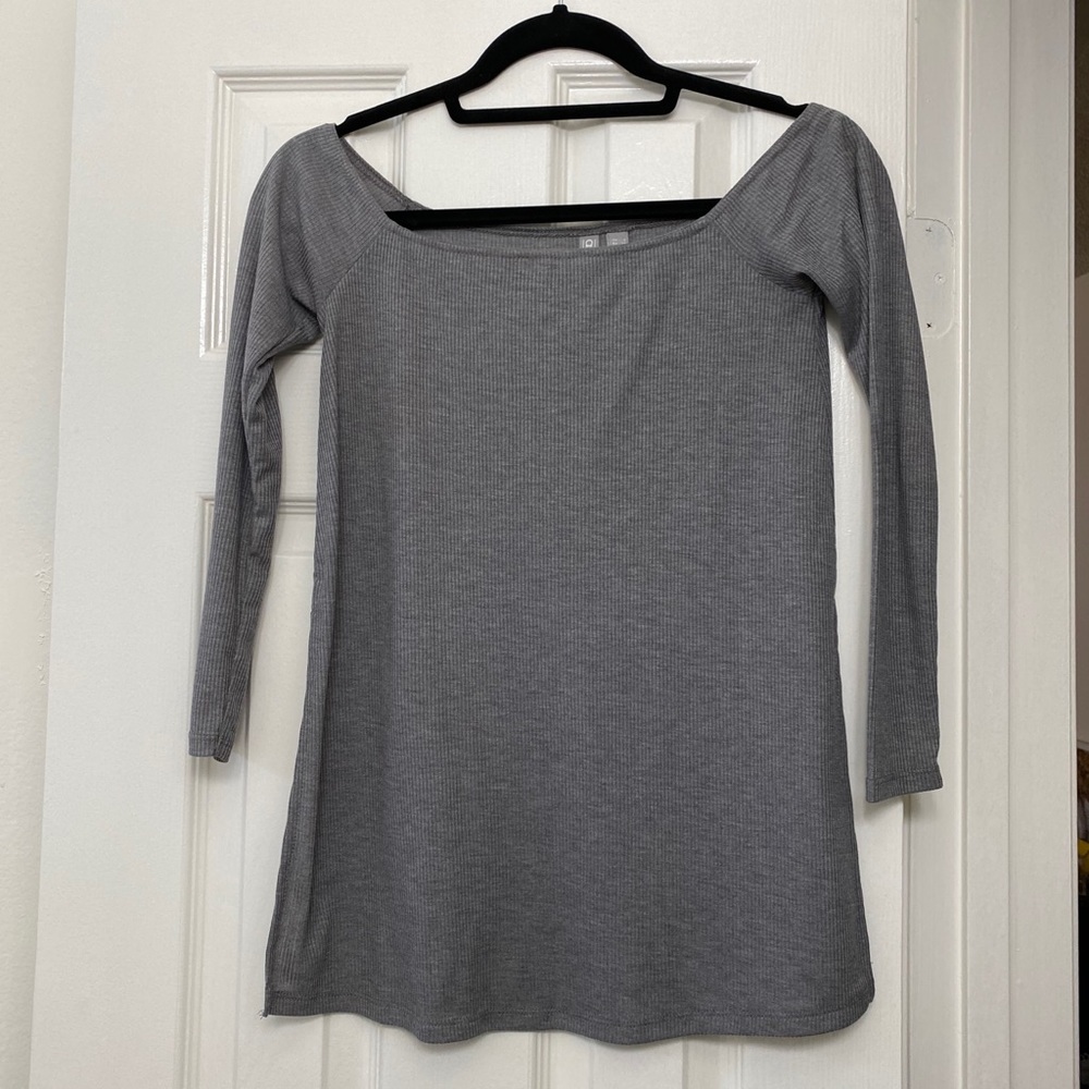 Ribbed Off the shoulder top